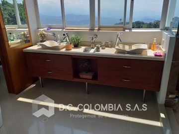 VENTA de CASAS en ANAPOIMA