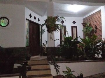 Rumah Apik terawat lokasi strategis Padalarang | RITAMULYAWATI
