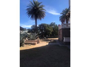 ESPECTACULAR CASTILLO . IDEAL  EMPRENDIMIENTO HOTELERO .  RESTO , HOSTEL   EXCELENTE UBICACION . VISTA