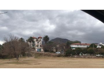ESPECTACULAR CASTILLO . IDEAL  EMPRENDIMIENTO HOTELERO .  RESTO , HOSTEL   EXCELENTE UBICACION . VISTA