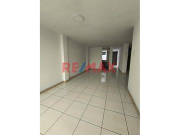 🌟 ¡OPORTUNIDAD ÚNICA EN TRUJILLO! 🌟

¿Estás buscando un hogar acogedor y moderno en una ubicación privilegiada? ¡Descubre este hermoso departamento