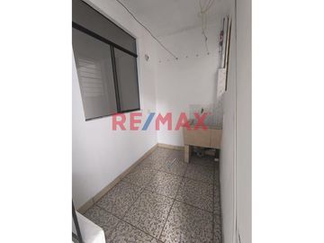 🌟 ¡OPORTUNIDAD ÚNICA EN TRUJILLO! 🌟

¿Estás buscando un hogar acogedor y moderno en una ubicación privilegiada? ¡Descubre este hermoso departamento