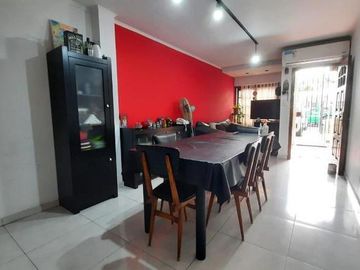 Triplex en Venta en Lanus Este