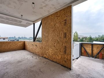 Casa en obra gruesa, Chicureo Centro, a pasos del Colegio Santa Cruz