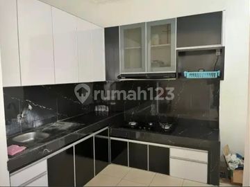 Rumah Hook Samping Taman Harga Murah Taman Semanan Indah