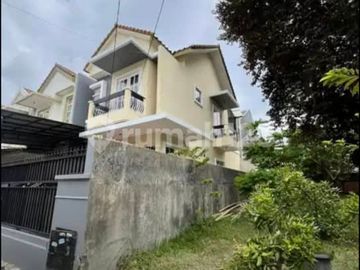 Rumah Hook Samping Taman Harga Murah Taman Semanan Indah