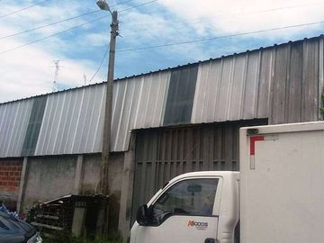 Venta bodega Durán Tambo 800m2 de terreno con 600m2 de bodega y 80m2 de oficinas