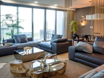 Vista al mar, laguna y zona hotelera, departamento de lujo en venta Cancún