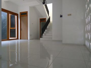 Rumah Minimalis Siapp Huni Di Jambangan