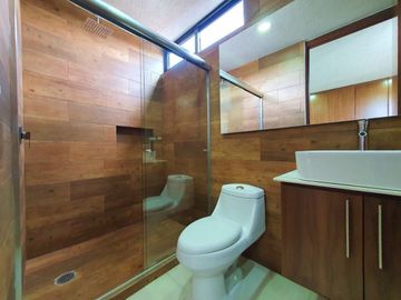 Casa en Venta  con Estudio o 4a Rec y amplio Roof Garden Parque México