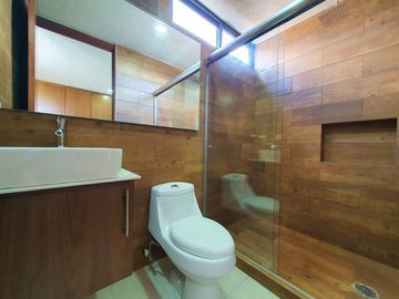 Casa en Venta  con Estudio o 4a Rec y amplio Roof Garden Parque México