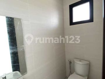 Dijual Rumah di Harmony Golf Pik 1 , bisa Gandeng, Murah