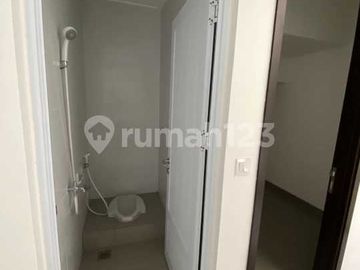 Dijual Rumah di Harmony Golf Pik 1 , bisa Gandeng, Murah