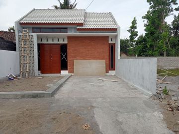RUMAH CANTIK 200 JUTAAN TINGGAL 1 UNIT SAJA DI PRAMBANAN