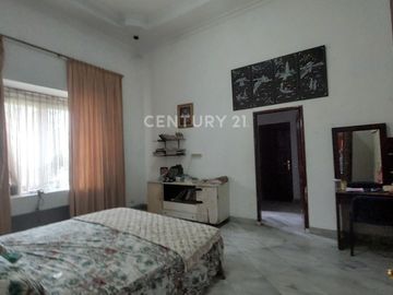 Rumah Mewah Dan Besar Dalam Komplek Di Cipinang S8371