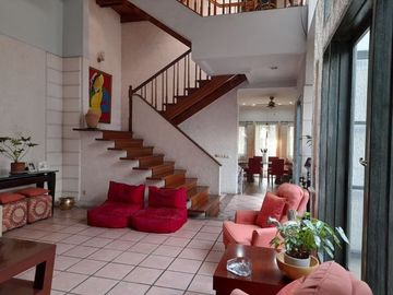 Rumah 3 Lantai + Basement, Hadap Timur, Villa Cinere Mas