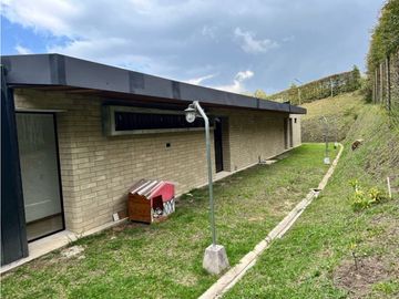 Venta casa campestre En Alto de las Palmas Envigado sector lemont