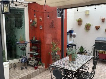 Casa en venta en Querétaro. Fraccionamiento Milenio III.