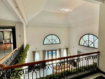 RUMAH LUAS MEGAH at Jl SIMPRUG GOLF, KEBAYORAN LAMA