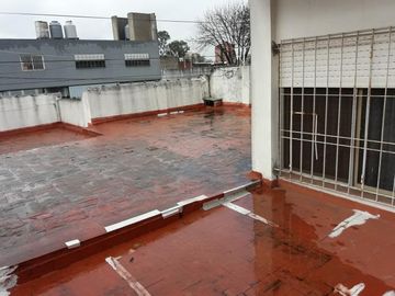 CASA 5 AMB C/COCHERA lote 417m2 300m2cub SANTOS LUGARES
