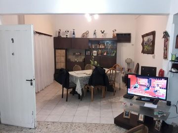 CASA 5 AMB C/COCHERA lote 417m2 300m2cub SANTOS LUGARES