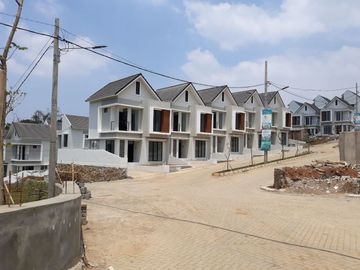 RUMAH SMART HOME SYSTEM DI BANDUNG UTARA AKSES DEKAT KE PUSAT KOTA