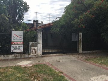 Excelente Lote para Emprendimiento Inmobiliario en Lomas de Zamora Oeste