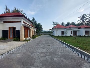 VILLA MEWAH DI KAWASAN CANDI BOROBUDUR FULLY FURNISHED DEKAT ARTIS