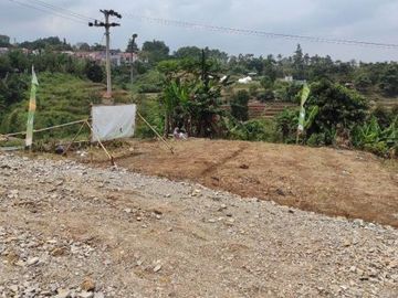 Rumah Asri Sejuk Dengan View kota Cimahi
