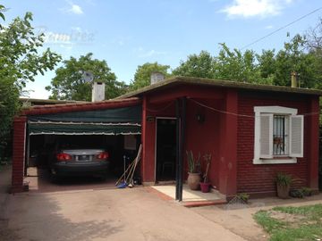 Casa 4 Ambientes En Venta - Francisco Alvarez, Moreno