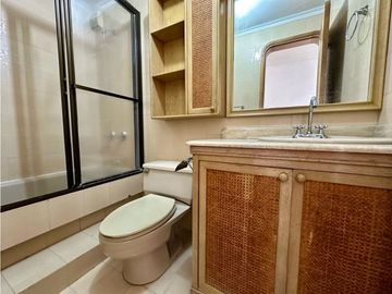 Apartamento en Pinares, 202 m2, 4 habitaciones con excelente ubicación