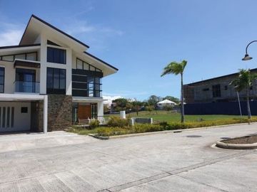LOT FOR SALE IN ALABANG WEST VILLAGE!!!