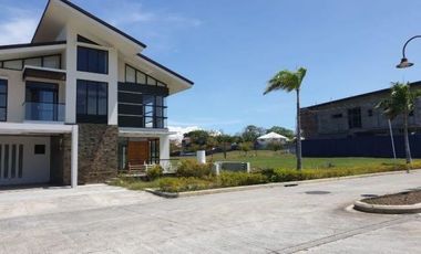 LOT FOR SALE IN ALABANG WEST VILLAGE!!!