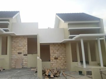 Dijual Rumah SHM Dekat Exit Tol Singosari