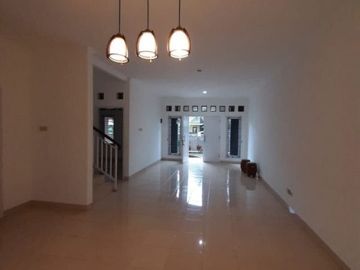 Rumah Second Rp 2.1 Milyar, 2 Lnt, di Pancoran Mas, Depok. L