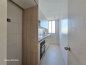 Departamento en arriendo Recoleta, 3D 2B y estacionamiento