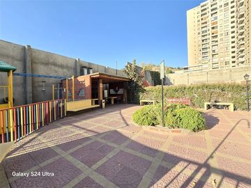 Departamento en arriendo Recoleta, 3D 2B y estacionamiento