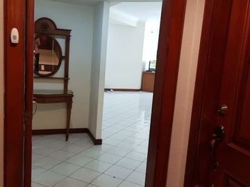 Dijual Apartemen Taman Anggrek Condominium 3 Bedroom