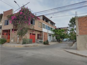 VILLA EL SALVADOR - VENTA CASA CON COCHERA - ÁREA 117 m2