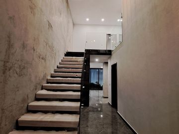 Venta de Casa de 4 habitaciones con acabados de Lujo al Norte de Colima