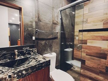 Venta de Casa de 4 habitaciones con acabados de Lujo al Norte de Colima