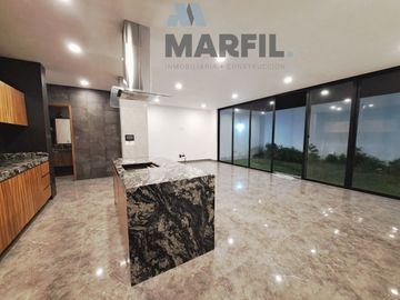 Venta de Casa de 4 habitaciones con acabados de Lujo al Norte de Colima