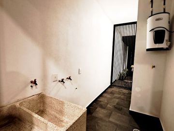 Venta de Casa de 4 habitaciones con acabados de Lujo al Norte de Colima