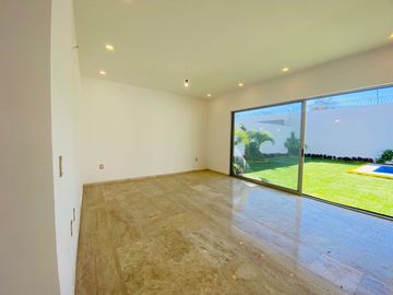 Casa en Fraccionamiento en Paraíso Country Club, Emiliano Zapata, Morelos CAEN-8