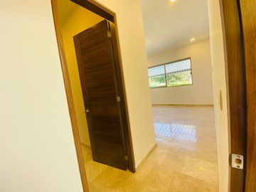 Casa en Fraccionamiento en Paraíso Country Club, Emiliano Zapata, Morelos CAEN-8