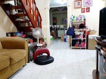 DIJUAL RUMAH HO0K POSISI STRATEGIS DI TAMAN PARAHYANGAN