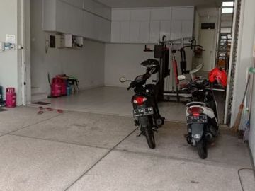 Rumah Furnish di Wisata Bukit Mas Surabaya Barat Furnish