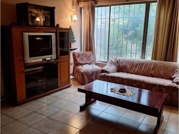 EN VENTA ESTUPENDA CASA EN PLENO CORAZÓN DE TALCA 3D / 2B
