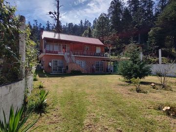 Amplia cabaña en venta