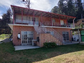 Amplia cabaña en venta